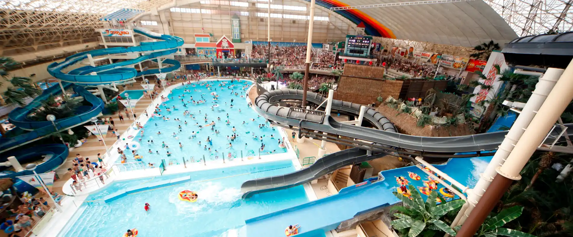 ウォータパーク(大プール俯瞰)